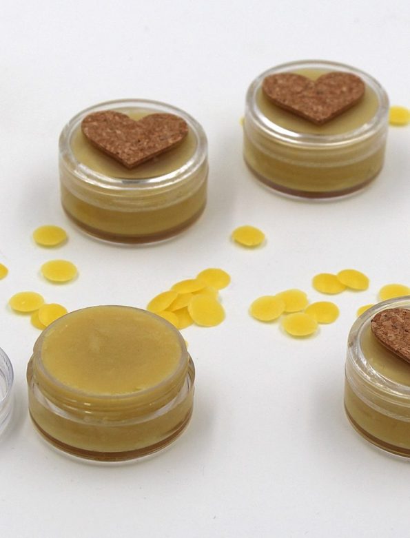 Selbst gemachter Lippenbalsam Bienenwachs