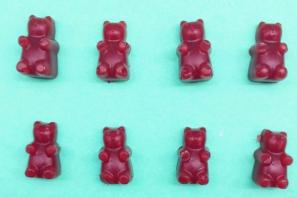 DIY Geschenkideen: Rote vegane Gummibärchen selber machen