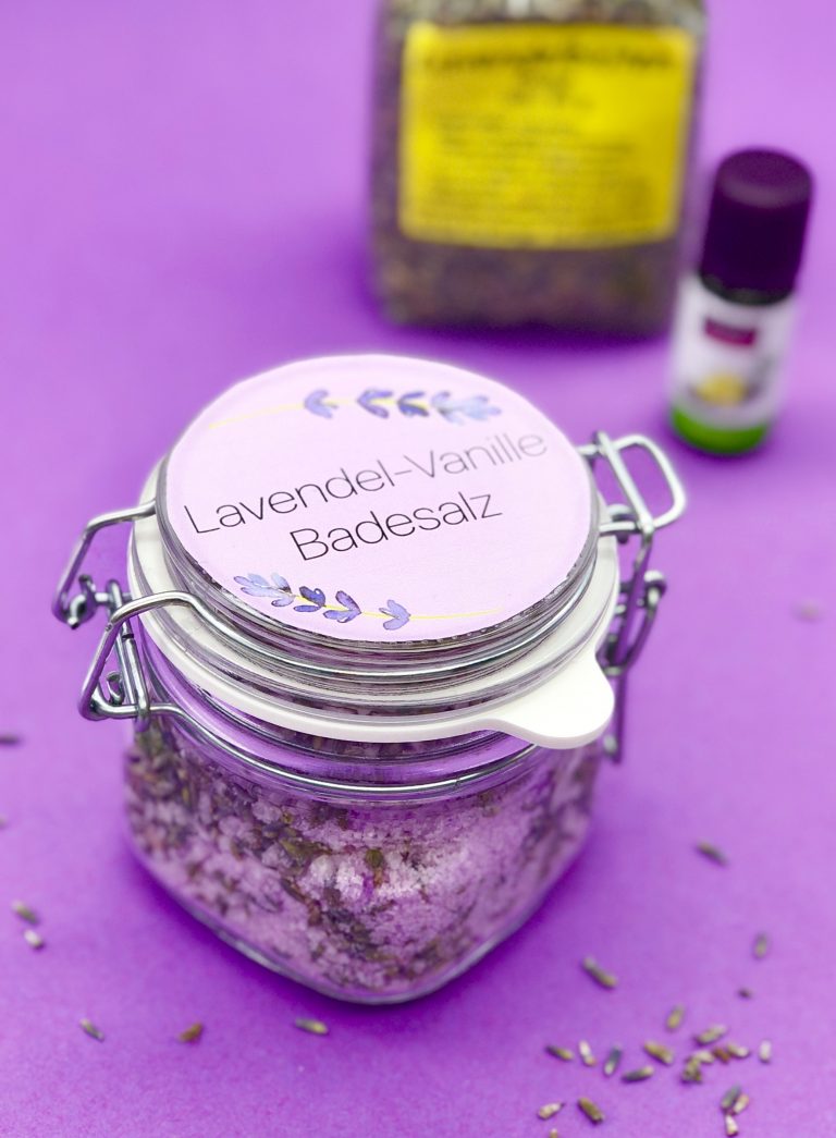 Lavendel Badesalz selber machen - Rezept und Anleitung mit Video