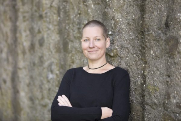 Die Autorin des Buches: Sabine Zehnder