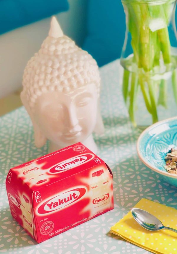 Leckeres Frühstück mit Yakult